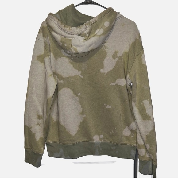 Hollister Cream and Tan Tie-dye Hoodie - Picture 2 of 5